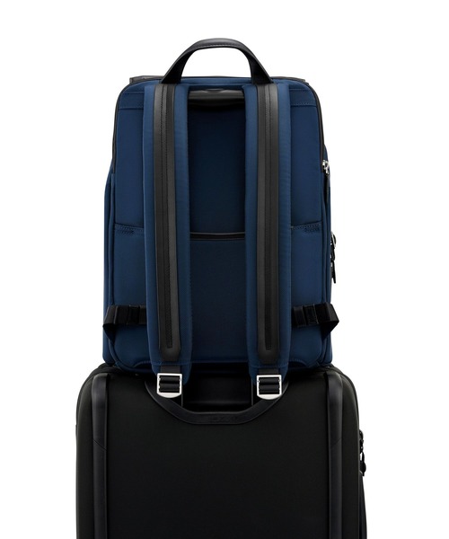 TUMI(トゥミ)の「JARVIS フラップ・バックパック(A4/PC15インチまで対応)(バックパック/リュック・メンズ・ネイビー系/ブラック×ブルー/ブラック・FREE)」の15枚目の写真