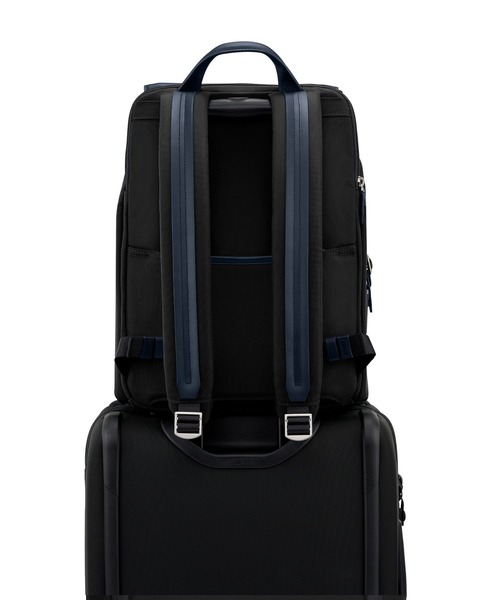 TUMI(トゥミ)の「JARVIS フラップ・バックパック(A4/PC15インチまで対応)(バックパック/リュック・メンズ・ネイビー系/ブラック×ブルー/ブラック・FREE)」の16枚目の写真