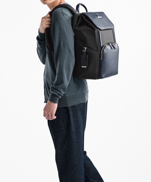 TUMI(トゥミ)の「JARVIS フラップ・バックパック(A4/PC15インチまで対応)(バックパック/リュック・メンズ・ネイビー系/ブラック×ブルー/ブラック・FREE)」の9枚目の写真