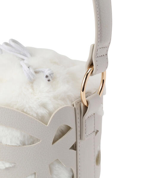EDIT COLOGNE（エディットコロン）の「カットワークバケツバッグ（ショルダーバッグ・レディース・ホワイト/ブラック・ﾌﾘ-）」の12枚目の写真
