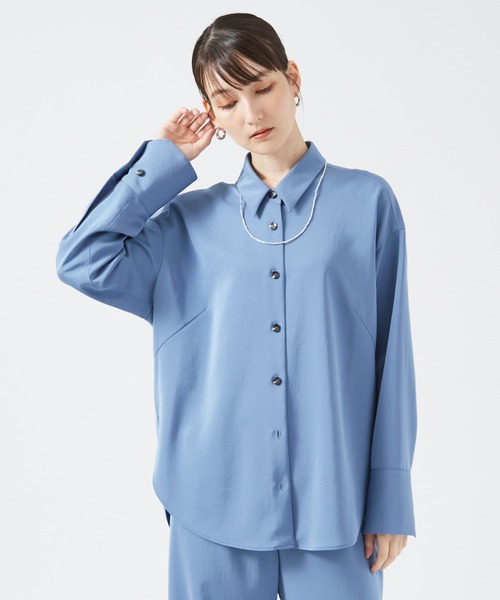 qualite(カリテ)の「スライトラスターシャツ(シャツ/ブラウス・レディース・ブルー/ブラック/ホワイト・フリー)」の3枚目の写真