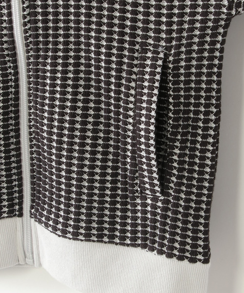 ikka（イッカ）の「【親子コーデ】ビックワッフルジップパーカー（120~160cm）（パーカー・キッズ・ブラック・130/140/150/160/120）」の8枚目の写真