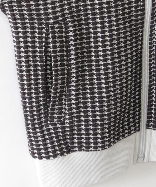 ikka（イッカ）の「【親子コーデ】ビックワッフルジップパーカー（120~160cm）（パーカー・キッズ・ブラック・130/140/150/160/120）」の9枚目の写真