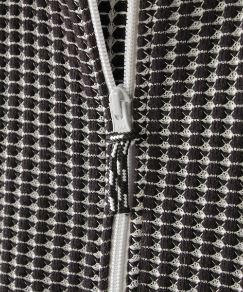 ikka（イッカ）の「【親子コーデ】ビックワッフルジップパーカー（120~160cm）（パーカー・キッズ・ブラック・130/140/150/160/120）」の10枚目の写真