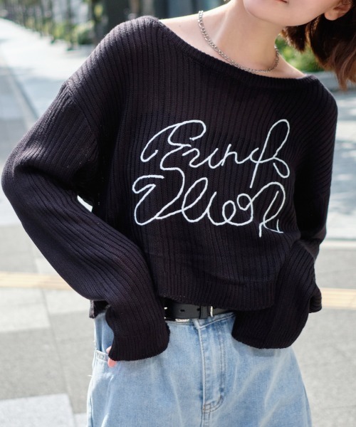 Rejoule(リジュール)の「コードロゴ刺繍ニットプルオーバー(ニット/セーター・レディース・ブラック/グレー/ベージュ/ホワイト・FREE)」の3枚目の写真