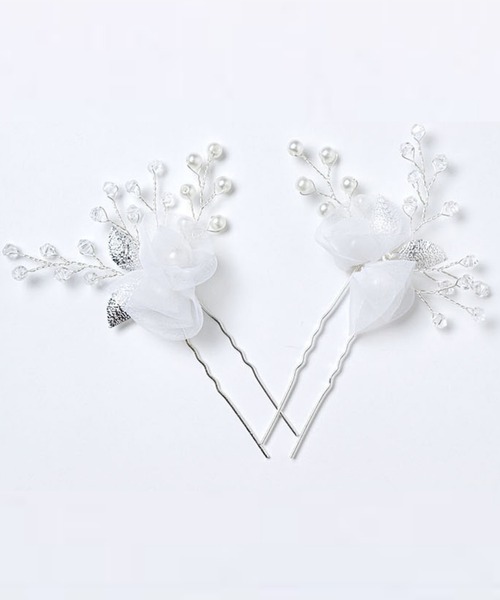 Catherine Cottage(キャサリンコテージ)の「オーガンジーフラワーUピン 2本セット(ヘアピン・キッズ・ホワイト・FREE)」の4枚目の写真