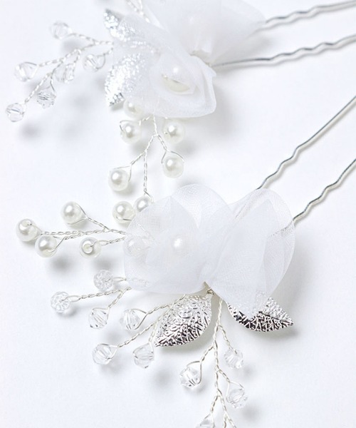 Catherine Cottage(キャサリンコテージ)の「オーガンジーフラワーUピン 2本セット(ヘアピン・キッズ・ホワイト・FREE)」の5枚目の写真