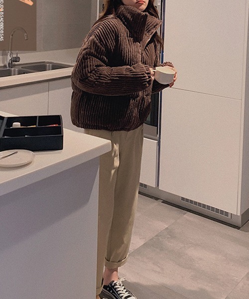 Miniministore(ミニミニストア)の「コーデュロイ 中綿ジャケット ショート丈(ブルゾン・レディース・ブラック/ブラウン/ピンク/ホワイト/アイボリー/ブルー・L/M)」の12枚目の写真