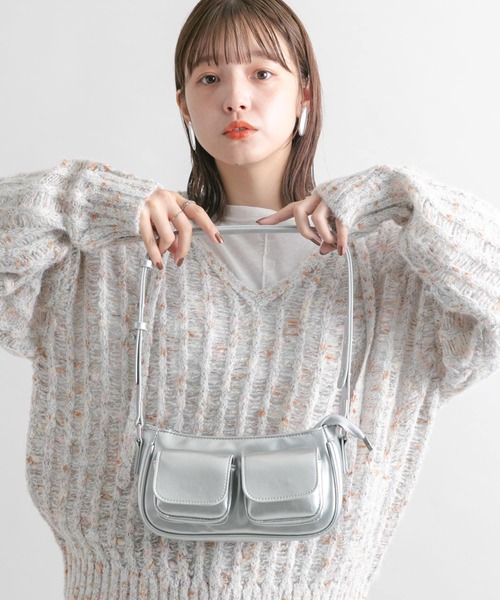 KBF（ケイビーエフ）の「アウトポケットショルダーBAG（ショルダーバッグ・レディース・シルバー/ブラック・ONE）」の15枚目の写真