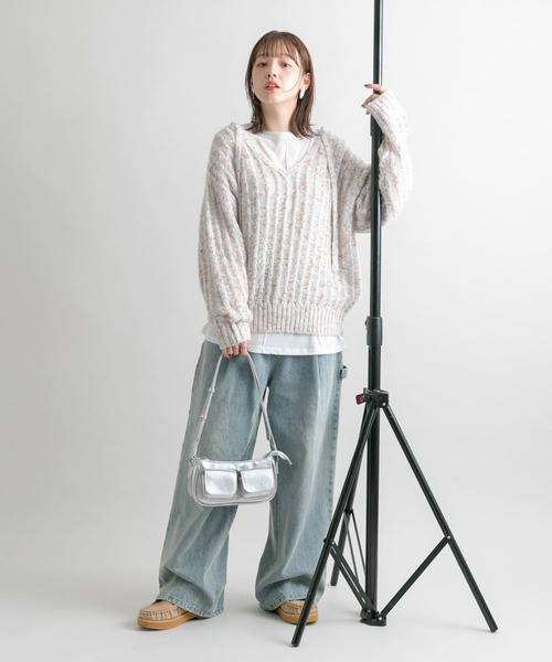 KBF（ケイビーエフ）の「アウトポケットショルダーBAG（ショルダーバッグ・レディース・シルバー/ブラック・ONE）」の16枚目の写真