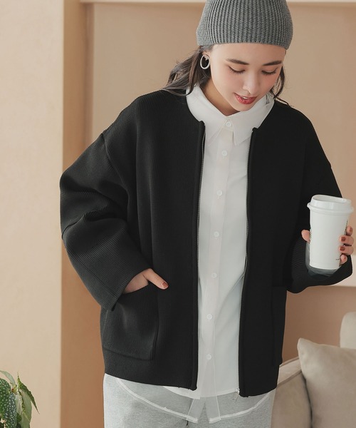 KOBE LETTUCE(コウベレタス)の「ランタンスリーブニットジャケット(ノーカラージャケット・レディース・ホワイト×ブラック/ブラック/アイボリー/グレー・M)」の9枚目の写真