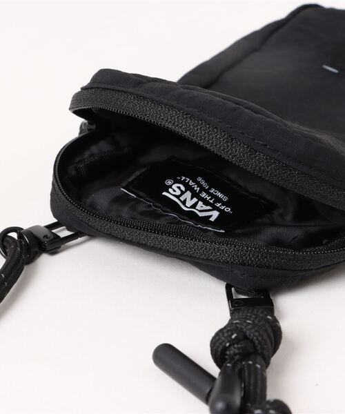 VANS（バンズ）の「VANS ヴァンズ Rip-Stop Smart Shoulder BAG 124K7190200 ABC-MART限定 BLACK（ボディバッグ/ウエストポーチ・メンズ・ブラック・FREE）」の4枚目の写真