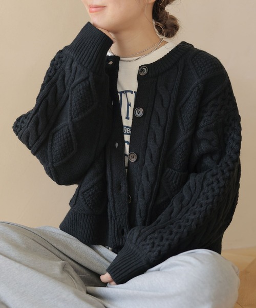 studio CLIP（スタディオクリップ）の「【my fit CLIP/saito企画】着丈選べるケーブルカーディガン（カーディガン/ボレロ・レディース・ライトグレー/ブラック/アイボリー・MEDIUM/LARGE）」の17枚目の写真