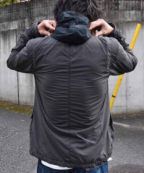 WOOLRICH(ウールリッチ)の「【ヴィンテージ古着】WOOLRICH ナイロンジャケット(ナイロンジャケット・メンズ・グレー・MEDIUM)」の2枚目の写真