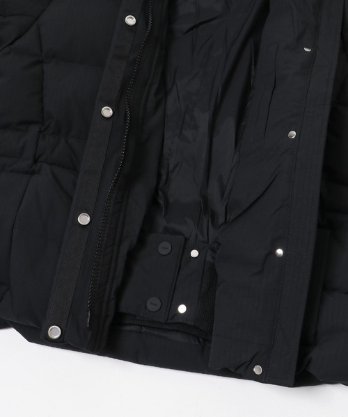 GANNI（ガニー）の「GANNI　Tech Seersucker Puffer Jacket（ダウンジャケット/コート・レディース・ブラック・XXSXS）」の6枚目の写真