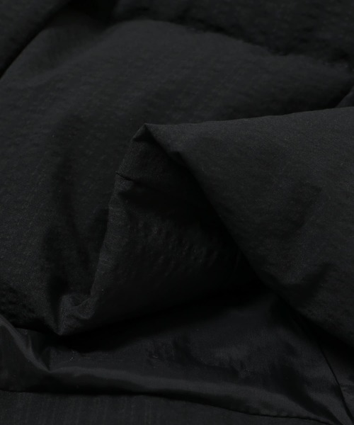 GANNI（ガニー）の「GANNI　Tech Seersucker Puffer Jacket（ダウンジャケット/コート・レディース・ブラック・XXSXS）」の9枚目の写真