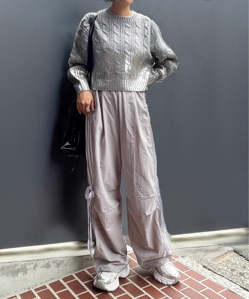 VICKY（ビッキー）の「サイドライントラックパンツ《洗濯機で洗える》（その他パンツ・レディース・パープル/ライトグレー・M）」の6枚目の写真