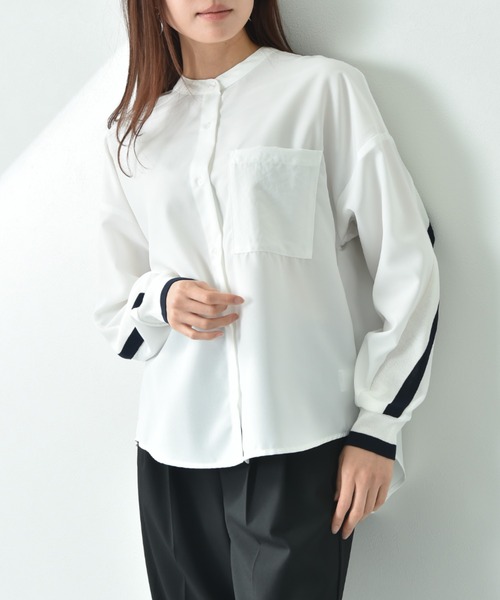 INTERPLANET（インタープラネット）の「麻調ＢＡＣＫヨークテープ切替シャツ（シャツ/ブラウス・レディース・ブラック/アイボリー/ブルー・FREE）」の4枚目の写真