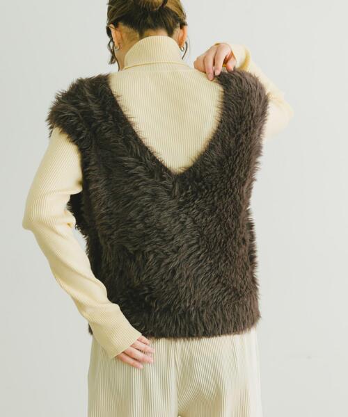 ITEMS URBANRESEARCH(アイテムズ アーバンリサーチ)の「シャギーショートニットベスト(ベスト・レディース・ブラウン/グレー/グレー系その他・FREE)」の15枚目の写真