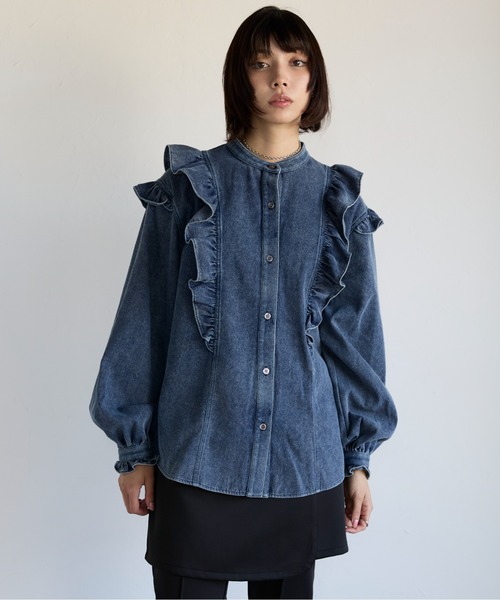 裾のフリルがふんわり♪【Coach】デニム シャツワンピース 裾のフリルがふんわり♪【Coach】デニム シャツワンピース