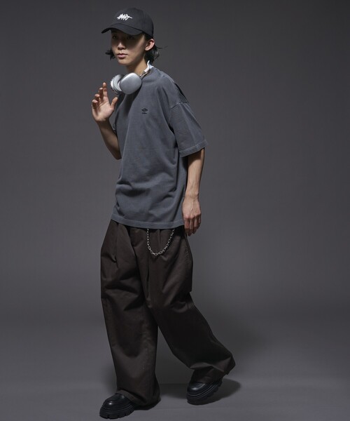 UMBRO（アンブロ）の「UMBRO/アンブロ 別注 UMBRO ピグメントクルーネックTシャツ(限定展開)（Tシャツ/カットソー・メンズ・オフホワイト/ブラウン/グレー/ブラック・MEDIUM/LARGE）」の18枚目の写真