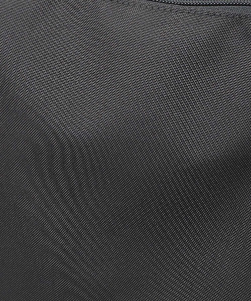 KANGOL(カンゴール)の「ラバータグ ラウンドミニショルダーバッグ S A5収納対応モデル(ショルダーバッグ・メンズ・ブラック系その他/ブラック・FREE)」の14枚目の写真