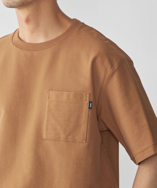 SHIPS(シップス)の「SHIPS:〈接触冷感/遮熱/吸水拡散/UVカット〉COVEROSS(R) フリーザー Tシャツ(Tシャツ/カットソー・メンズ・ライトブルー/ライトグレー/ネイビー/オフホワイト/カーキ/ダークグレー・SMALL/MEDIUM/LARGE/X-LARGE)」の20枚目の写真