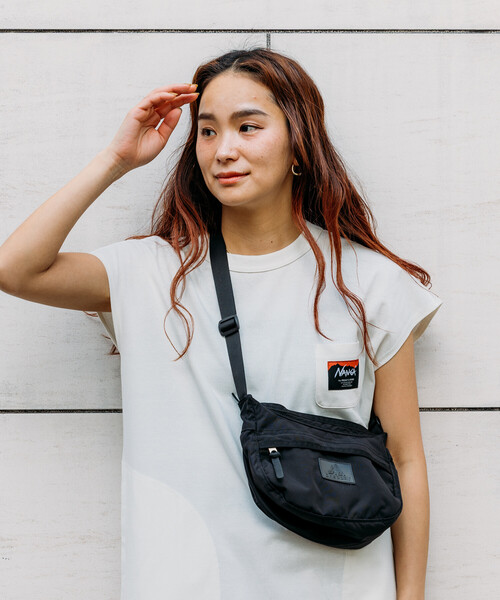FREAK'S STORE（フリークスストア）の「GREGORY × FREAK'S STORE/グレゴリー 別注 TEENY SATCHEL LEATHER PATCH/別注 ティーニーサッチェル レザーパッチ（ショルダーバッグ・レディース・ブラック/ベージュ・ONE SIZE）」の21枚目の写真