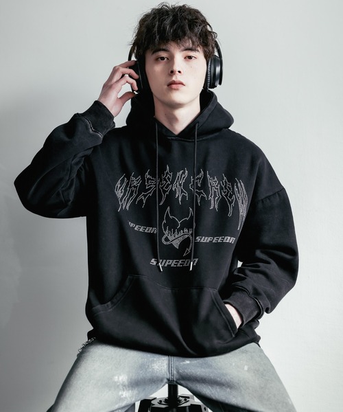 Rocky Monroe(ロッキーモンロー)の「オーバーサイズ ラインストーンロゴプリント ヴィンテージライク 裏起毛スウェットプルオーバーフード付きパーカー(パーカー・メンズ・ブラック・M/L/XL)」の6枚目の写真