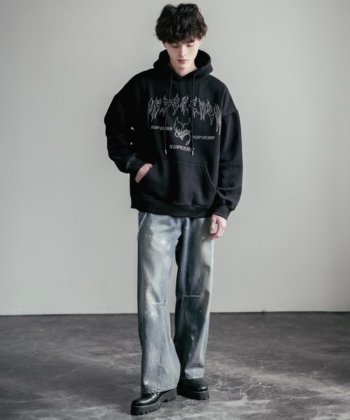 Rocky Monroe(ロッキーモンロー)の「オーバーサイズ ラインストーンロゴプリント ヴィンテージライク 裏起毛スウェットプルオーバーフード付きパーカー(パーカー・メンズ・ブラック・M/L/XL)」の8枚目の写真