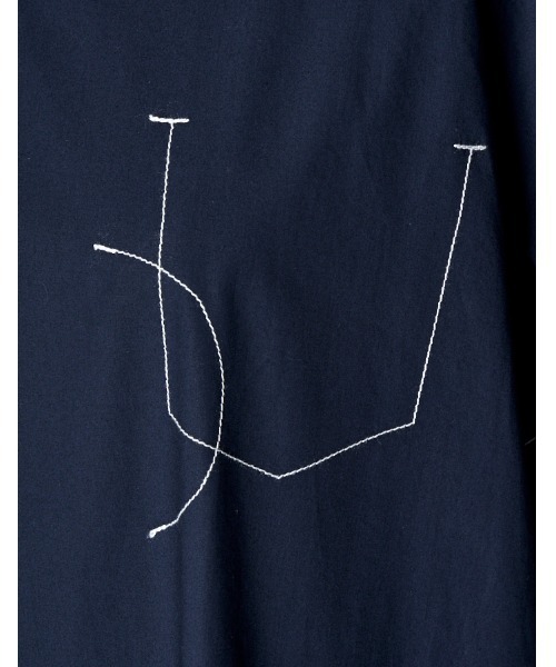RUMCHE（ラムシェ）の「Stitch Typewriter Dress / ステッチタイプライタードレス（ワンピース・レディース・ホワイト/ネイビー/ブラック・FREE）」の8枚目の写真
