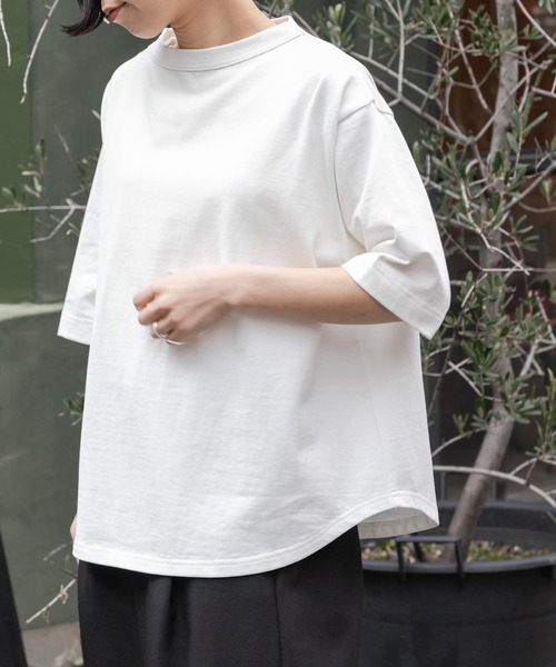 FORK&SPOON(フォークアンドスプーン)の「FORK&SPOON ボトルネック5分袖Tシャツ(Tシャツ/カットソー・レディース・ブラック/グリーン/ホワイト系その他/グレー系その他/ブラウン/オフホワイト・1)」の2枚目の写真