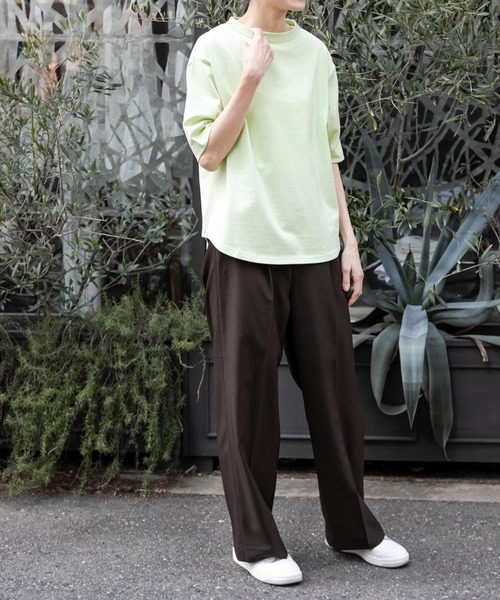 FORK&SPOON(フォークアンドスプーン)の「FORK&SPOON ボトルネック5分袖Tシャツ(Tシャツ/カットソー・レディース・ブラック/グリーン/ホワイト系その他/グレー系その他/ブラウン/オフホワイト・1)」の16枚目の写真