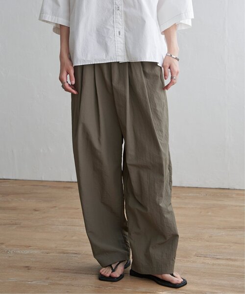 LBC（エルビーシー）の「ナイロンギャザーワイドパンツ（その他パンツ・レディース・グレー/エメラルド/ベージュ・M/L）」の13枚目の写真