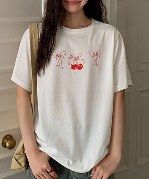 Lace Ladies(レースレディース)の「リボンプリント オーバーサイズ クルーネック 半袖 Tシャツ(Tシャツ/カットソー・レディース・グレー/ホワイト・M/XL)」の2枚目の写真