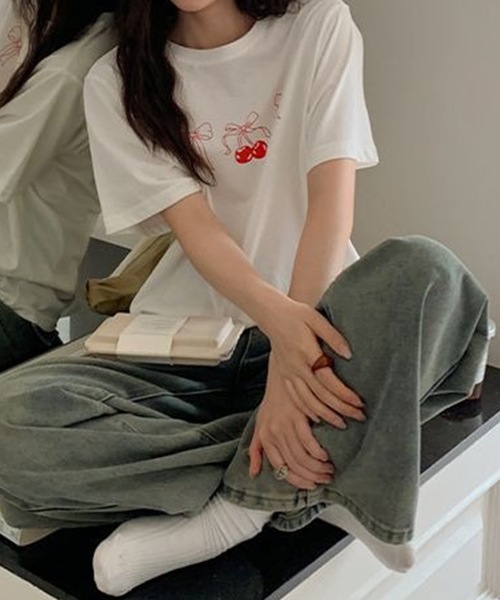 Lace Ladies(レースレディース)の「リボンプリント オーバーサイズ クルーネック 半袖 Tシャツ(Tシャツ/カットソー・レディース・グレー/ホワイト・M/XL)」の9枚目の写真