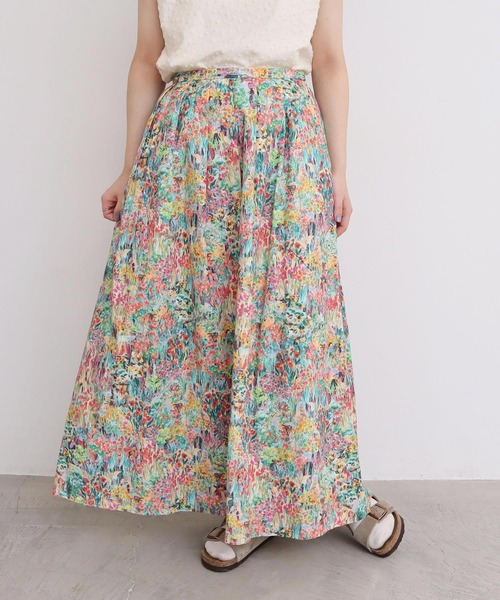 l'atelier du savon（アトリエドサボン）の「●生い茂る野原のプリント スカート（スカート・レディース・ピンク/オレンジ・FREE）」の2枚目の写真