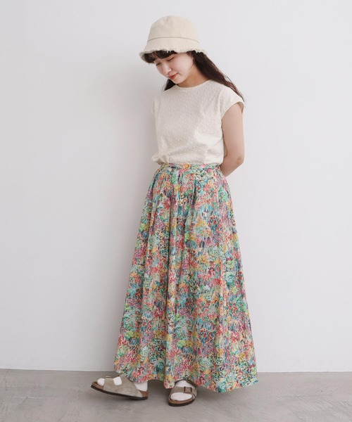 l'atelier du savon（アトリエドサボン）の「●生い茂る野原のプリント スカート（スカート・レディース・ピンク/オレンジ・FREE）」の5枚目の写真