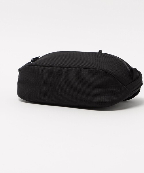 Aer＞ DAY SLING 3L/スリングバッグ（ショルダーバッグ）｜Aer（エアー