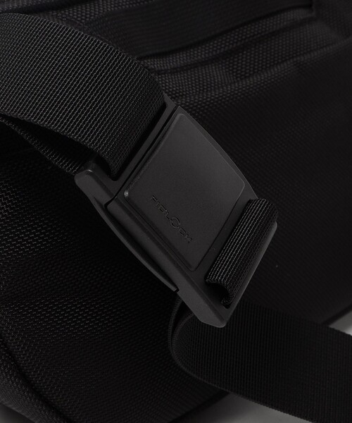 Aer＞ DAY SLING 3L/スリングバッグ（ショルダーバッグ）｜Aer（エアー