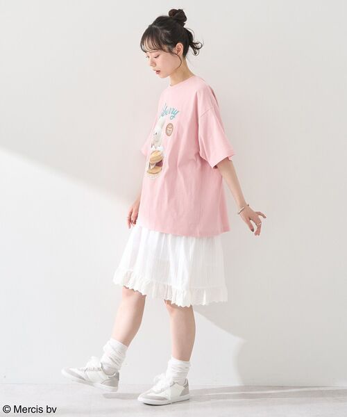 earth music&ecology（アースミュージックアンドエコロジー）の「miffy/earth strawberry Tee（Tシャツ/カットソー・レディース・オフホワイト/ブルー系その他7/ピンク/イエロー・FREE）」の16枚目の写真