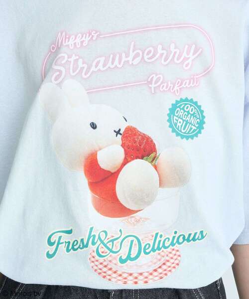 earth music&ecology（アースミュージックアンドエコロジー）の「miffy/earth strawberry Tee（Tシャツ/カットソー・レディース・オフホワイト/ブルー系その他7/ピンク/イエロー・FREE）」の19枚目の写真