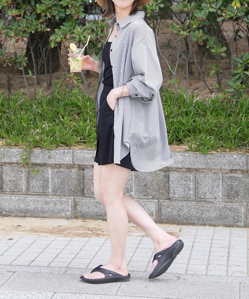 reca（レカ）の「無地/ストライプラッシュガードシャツ（ラッシュガード・レディース・ブラック/イエロー系その他/オフホワイト/ブルー/ネイビー系/イエロー/ブルー系その他・M）」の17枚目の写真