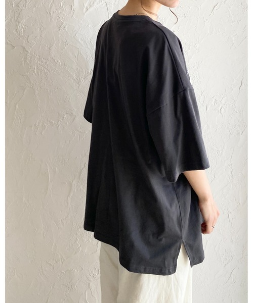 She's Closet(シーズクローゼット)の「オーバーサイズヴィンテージロゴ半袖メタリック箔プリントTシャツ(Tシャツ/カットソー・レディース・スミクロ/アイボリー/オフホワイト・FREE)」の7枚目の写真