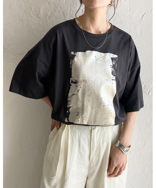 She's Closet(シーズクローゼット)の「オーバーサイズヴィンテージロゴ半袖メタリック箔プリントTシャツ(Tシャツ/カットソー・レディース・スミクロ/アイボリー/オフホワイト・FREE)」の8枚目の写真