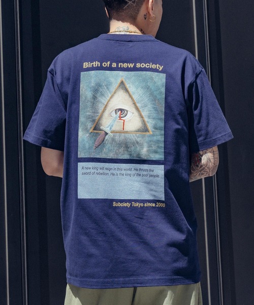 Subciety(サブサエティ)の「New World Order Tee(Tシャツ/カットソー・メンズ・ブラック/ホワイト/ネイビー・SMALL/MEDIUM/LARGE/X-LARGE/XX-LARGE)」の3枚目の写真
