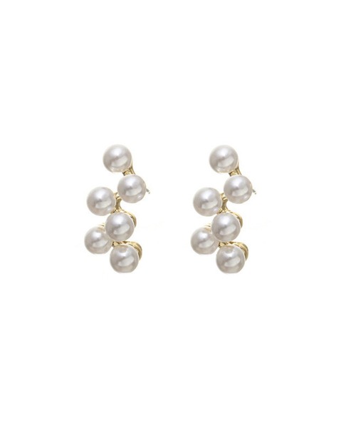 yu-ka(ユーカ)の「YU-KA:パールブーケイヤリング Pearl bouquet earring(イヤリング・レディース・ゴールド・FREE)」の3枚目の写真