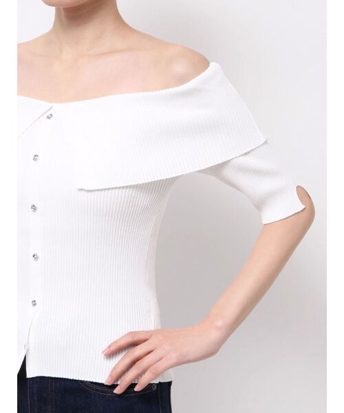 dazzlin(ダズリン)の「2WAYボタンオフショルニットトップス(ニット/セーター・レディース・オフホワイト/グレー/レッド/ピンク・FREE)」の17枚目の写真