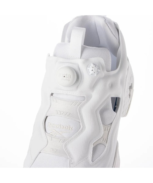 Reebok(リーボック)の「REEBOK INSTAPUMP FURY 94(リーボック インスタポンプフューリー 94)(スニーカー・メンズ・ブラック×ホワイト/ホワイト/オフホワイト/ブラック・23cm/23.5cm/24cm/24.5cm/25cm/25.5cm/26cm/26.5cm/27cm/27.5cm/28cm/28.5cm/29cm)」の13枚目の写真