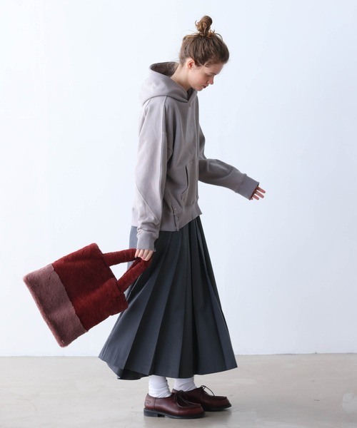 Kelen(ケレン)の「「KELEN / ケレン」バイカラーエコファーバッグ(エコバッグ/サブバッグ・レディース・モカ/マスタード/ボルドー・FREE)」の11枚目の写真